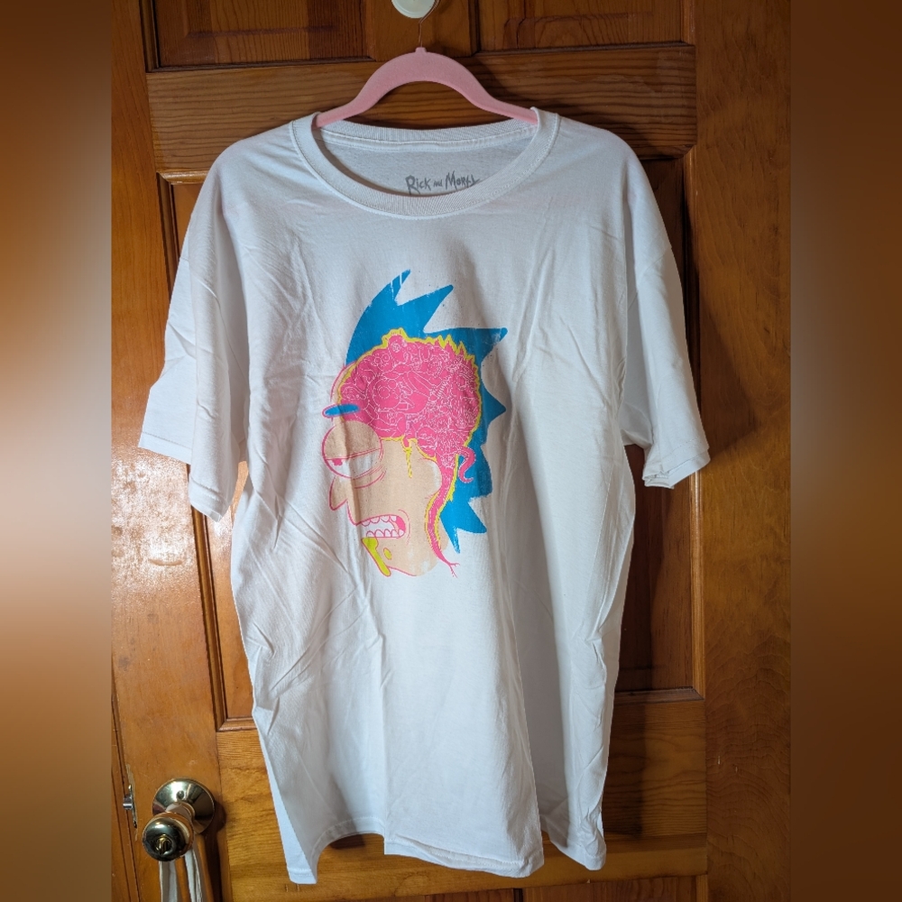 Lootwear Exclusive - Rick and Morty White Graphic T-Shirt NWOT